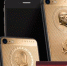 В продаже появился комплект из двух iPhone 7 с золотыми портретами Путина и Трампа - Говорит Москва