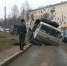 В Ижевске грузовик коммунальщиков провалился в промоину в асфальте - Говорит Москва