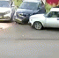 Мертвецки пьяная женщина в Уфе протаранила шесть легковушек. Видео - Вести.Ru