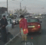 Невнимательный водитель снес женщину-пешехода в Брянске. Видео - Вести.Ru
