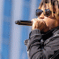 Рэпер Juice Wrld умер, наглотавшись таблеток при попытке спрятать их от полиции - Вести.Ru