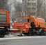 Городские службы Москвы начали подметать улицы на фоне снегопада - M24.Ru