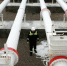 A worker carries out a routine check in a natural gas control centre of Turkey's Petroleum and Pipeline Corporation - ИА Общественная служба новостей