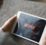 Часть аудитории Netflix перешла на отечественные видеосервисы - M24.Ru