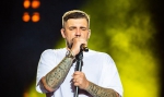 Рэпер Баста устроил мини-концерт на станции метро «Курская» в Москве