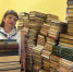 Единороссы востока Москвы пополнили книгами окружной библиотечный фонд - Единая Россия