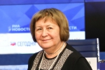 Лола Звонарева