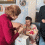 Ветеран и жительница района отметила 95-летие. Фото взято с официальной страницы главы управы Дмитрия Башарова в социальных сетях - Мещанский район