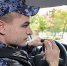 СОТРУДНИКИ ВНЕВЕДОМСТВЕННОЙ ОХРАНЫ ГЛАВНОГО УПРАВЛЕНИЯ РОСГВАРДИИ ПО ГОРОДУ МОСКВЕ ЗАДЕРЖАЛИ ДВУХ МУЖЧИН, ПОДОЗРЕВАЕМЫХ В НЕЗАКОННОМ ХРАНЕНИИ НАРКОТИКОВ - УВО ВНГ по Москве