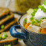 Тушенку можно использовать для приготовления более сложных мясных блюд. Фото: Валентин Звегинцев, «Вечерняя Москва» - Новые Округа