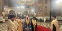 Митрополит Волоколамский Антоний совершил молебен в Патриаршем Александро-Невском соборе в Софии - Московский Патриархат РПЦ