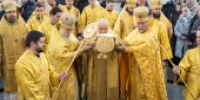 Святейший Патриарх Кирилл совершил освящение столичного храма святителя Николая Мирликийского в Бирюлеве - Московский Патриархат РПЦ