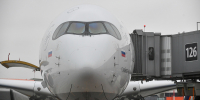 «Известия»: Пассажиры загоревшегося в Анталье судна подают иск против «Азимута» - Вечерняя Москва