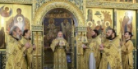 Председатель Синодального отдела по монастырям и монашеству совершил Литургию в Свято-Троицком Стефано-Махрищском ставропигиальном монастыре - Московский Патриархат РПЦ