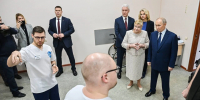 Путин и Собянин посетили центр реабилитации инвалидов им. Л.И. Швецовой - Комсомольская Правда