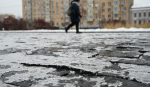 «Желтый» уровень опасности из-за гололедицы продлили в столичном регионе до утра субботы