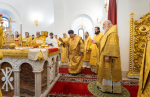 Предстоятель Русской Церкви освятил храм равноапостольных Константина и Елены в Митино