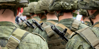 Появились кадры установки российского флага в Лазовой в Харьковской области - Вечерняя Москва