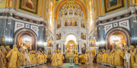 В шестнадцатую годовщину интронизации Святейшего Патриарха Кирилла в Храме Христа Спасителя совершена Божественная литургия - Общецерковная аспирантура