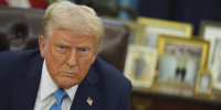Reuters: Трамп обсуждает побуждение Киева к выборам для перемирия с Москвой - M24.Ru
