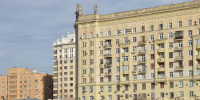 Москвичи могут ожидать продолжение работ по обновлению исторических зданий в центре города, что помогает сохранить архитектурное наследие и улучшить условия жизни. Фото: Анна Быкова, «Вечерняя Москва» - Москва.Центр