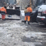В Москве приступили к вывозу снега из дворов и парковок - M24.Ru