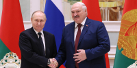 Путин поблагодарил Лукашенко за задержание самой крупной партии взрывчатки - Вечерняя Москва