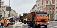Городские службы ликвидируют последствия снегопада в Москве - M24.Ru