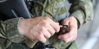 Стала известна личность бойца ВС РФ, с усмешкой встретившего смерть от дрона - Вечерняя Москва