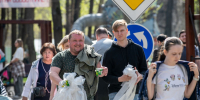 Жители ЗАО присоединились к субботнику в парке «Фили» - Газета На Западе Москвы