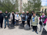 Московские единороссы провели патриотические субботники у мемориалов защитникам страны