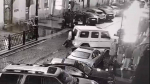 Женщина на Mercedes наехала на толпу возле бара в Петербурге