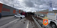 Водитель грузовика погиб в ДТП на ЦКАД - M24.Ru