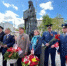 Глава управы района возложила цветы у мемориала 7-й Бауманской дивизии. Фото: официальная страница управы Басманного района в социальных сетях - Басманные вести