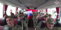 Замглавы МО РФ Фомин: специалисты ведомства оказывают помощь военным после обмена - M24.Ru