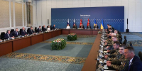 Украинская делегация на встрече с РФ была на связи с внешним участником - M24.Ru