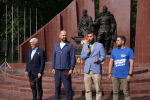 В автопробеге в честь Дня России на юго-востоке столицы приняли участие более 100 человек