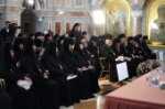 При участии Синодального отдела по монастырям и монашеству в Екатеринбурге прошел круглый стол «Суть монашеского подвига в современном мире»