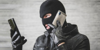МВД предупредило о звонках мошенников на домашние телефоны - M24.Ru