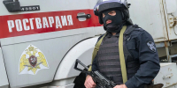 СОБР Росгвардии помог задержать подозреваемого в ограблении курьера в Москве - Комсомольская Правда