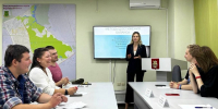 Московские единороссы провели единый день приёма молодежи - Единая Россия