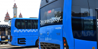 Уникальный транспорт российского производства обслуживает маршрут е10, связывая территории Троицкого и Новомосковского административных округов с центром столицы. Фото: Анна Быкова, «Вечерняя Москва» - Новые Округа