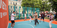 Петровский бульвар стал новой территорией спорта в рамках "Лета в Москве" - M24.Ru