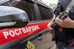 Росгвардейцы задержали дебошира, напавшего на контролёров в Москве (ВИДЕО)