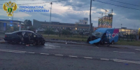 Один человек погиб в ДТП с "Газелью" в Москве - M24.Ru