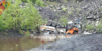 В МЧС уточнили число погибших и пострадавших при падении автобуса в Якутии - M24.Ru