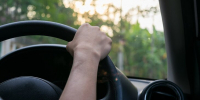 МВД опровергло данные о возможном запрете авто с правым рулем в РФ - M24.Ru