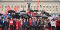 Геннадий Зюганов возложил цветы к памятнику Владимиру Ленину в Орле - КПРФ