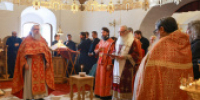 В день памяти великомученика и целителя Пантелеимона председатель Синодального отдела по монастырям и монашеству возглавил Литургию на Афонском подворье в Москве - Московский Патриархат РПЦ