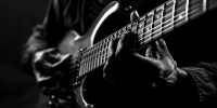 На 44 году жизни умер бывший гитарист группы MBAND Роман Ефанов - ИА Общественная служба новостей